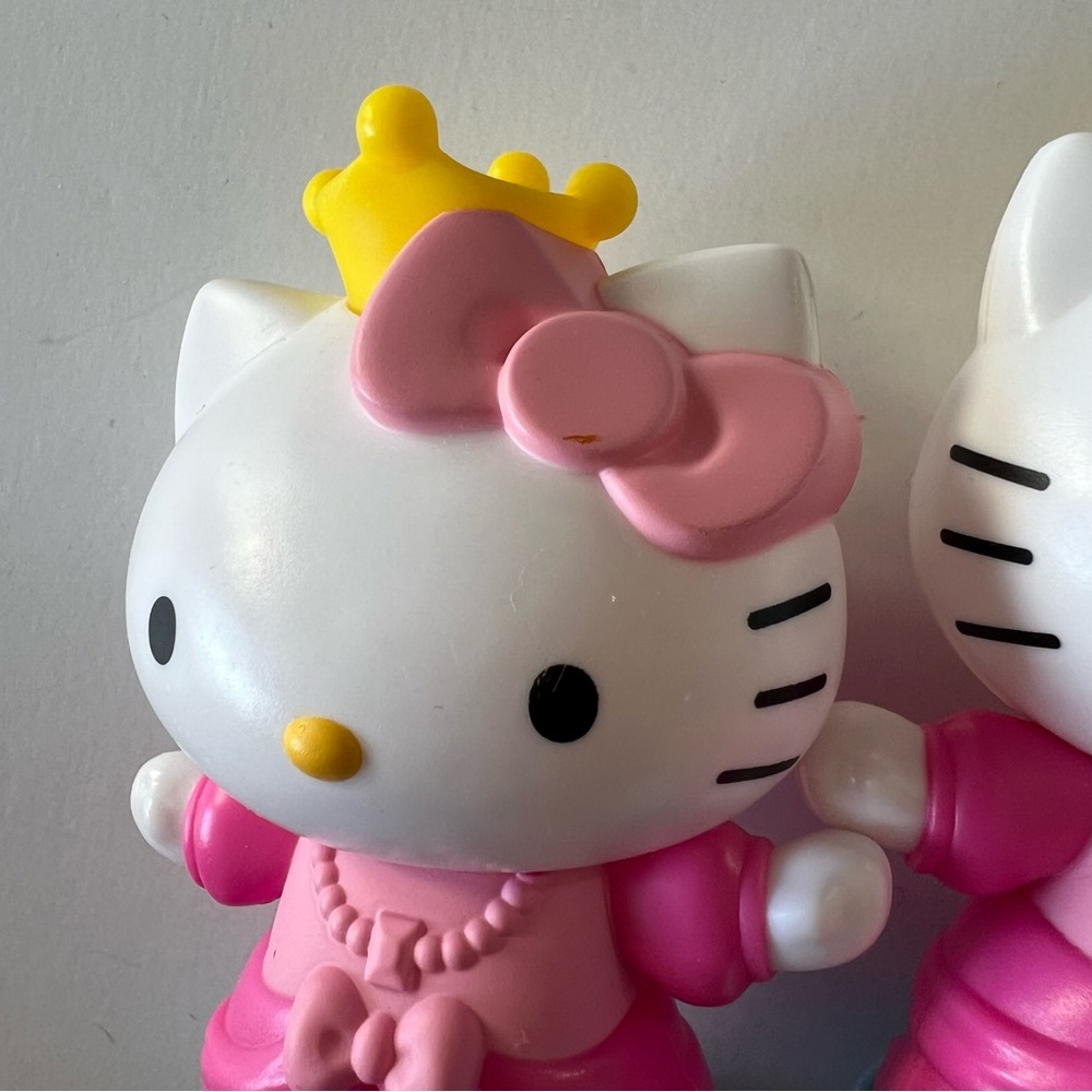 2 Hello Kitty 2019 McDonald’s Toys Princess Happy Meal Toys Sanrio - Picture 5 of 8